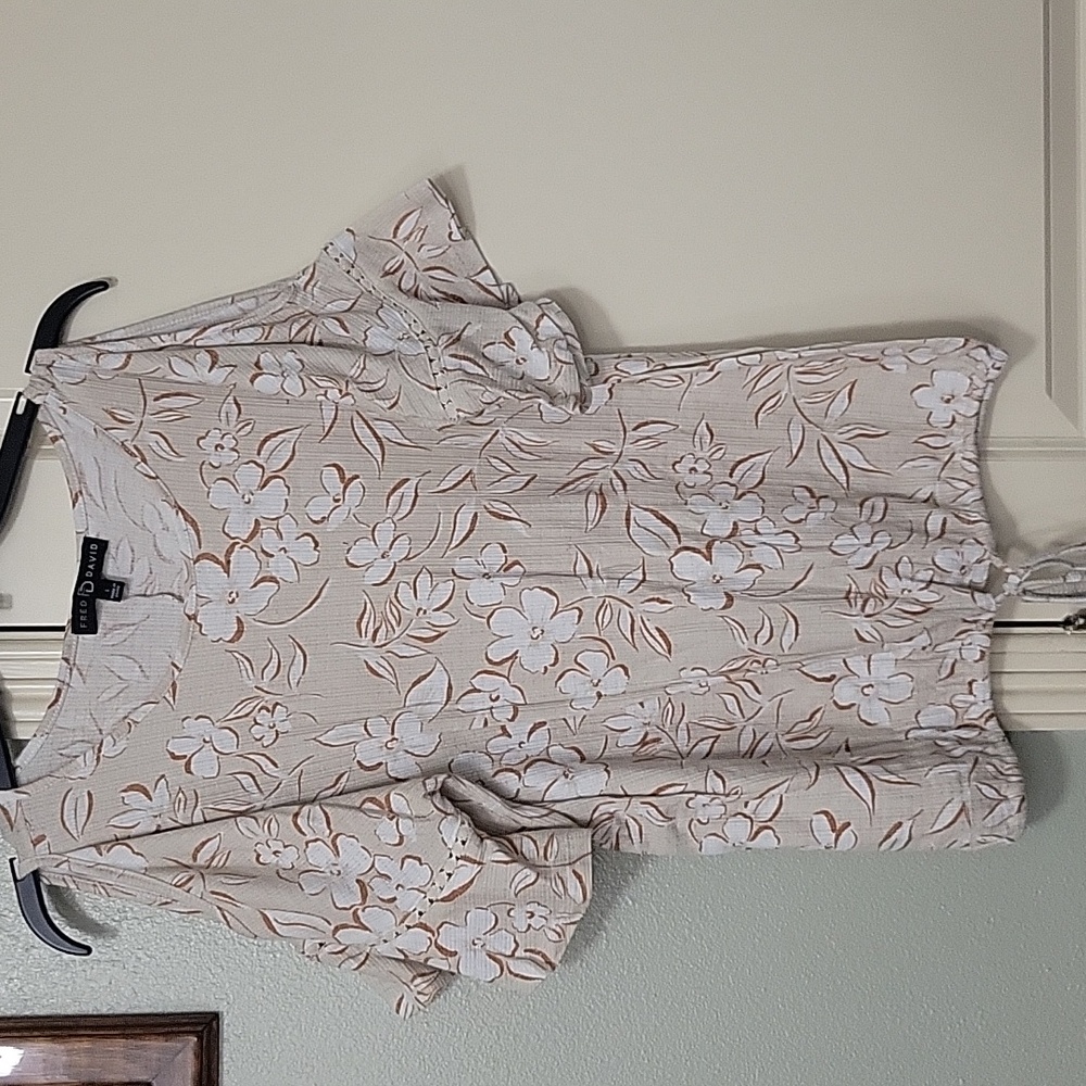 Fred David Beige Floral Blouse with Ruffle Sleeves